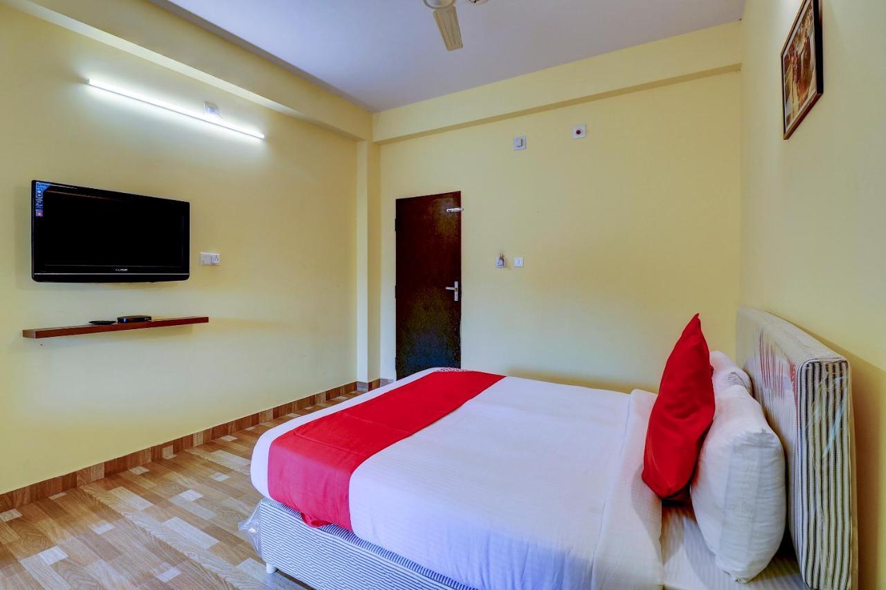 Gaurika Residency Boarding&Lodging Hotel Padubidri Bagian luar foto