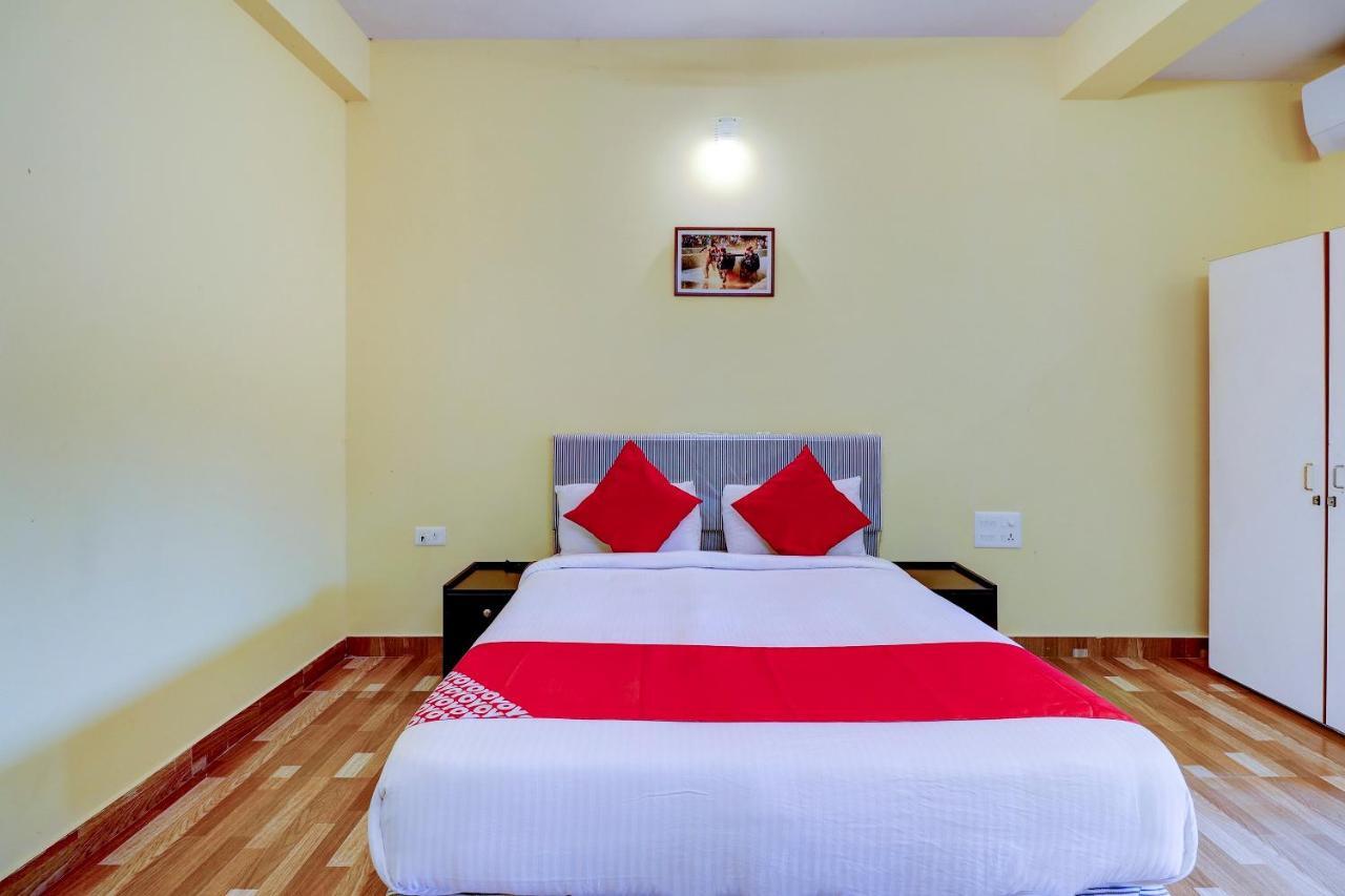 Gaurika Residency Boarding&Lodging Hotel Padubidri Bagian luar foto