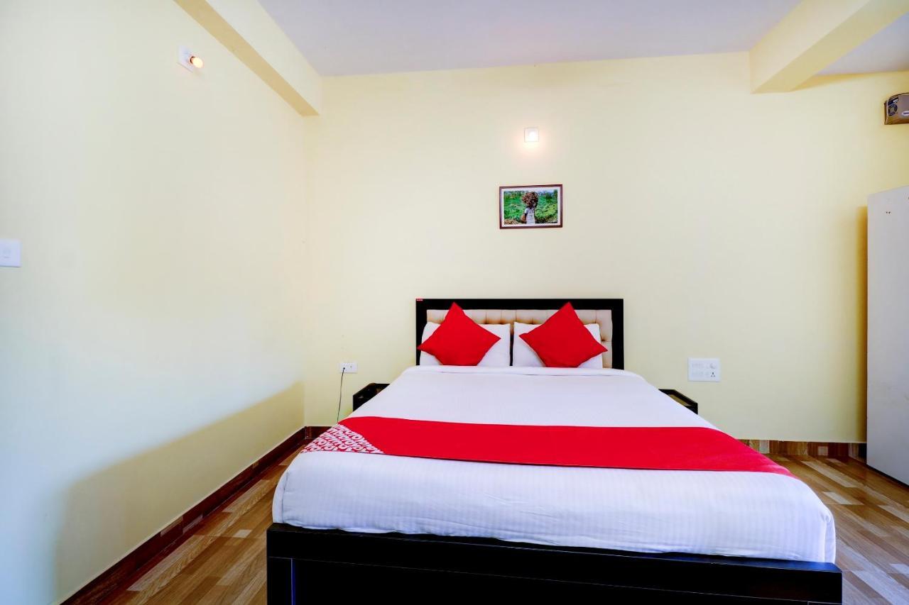 Gaurika Residency Boarding&Lodging Hotel Padubidri Bagian luar foto