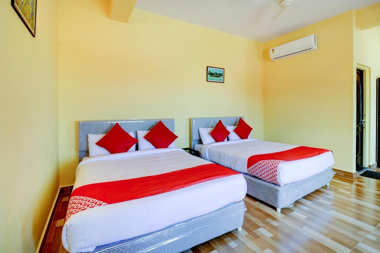 Gaurika Residency Boarding&Lodging Hotel Padubidri Bagian luar foto